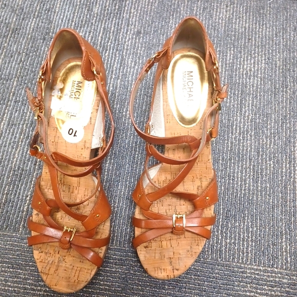 Michael Korks - Picture 1 of 7